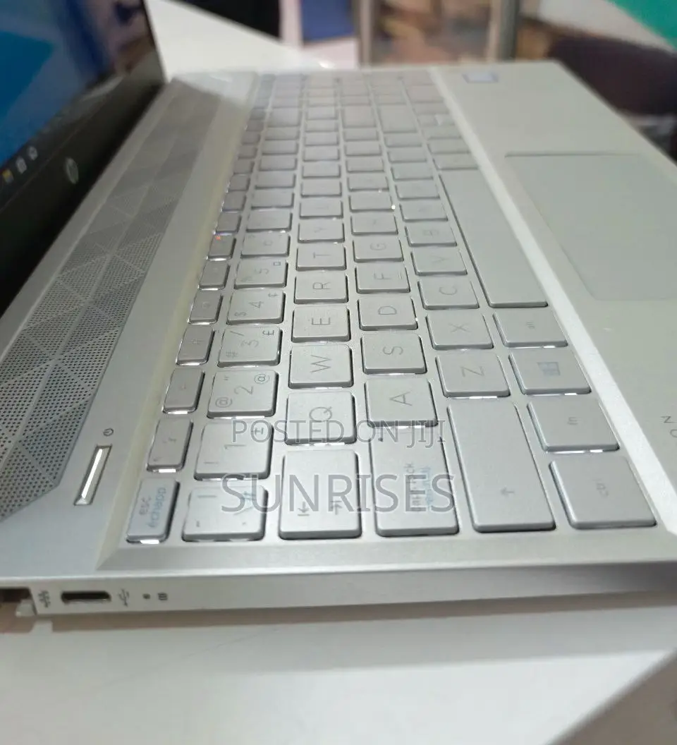 New Laptop HP Pavilion 15 8GB Intel Core I5 SSD 512GB