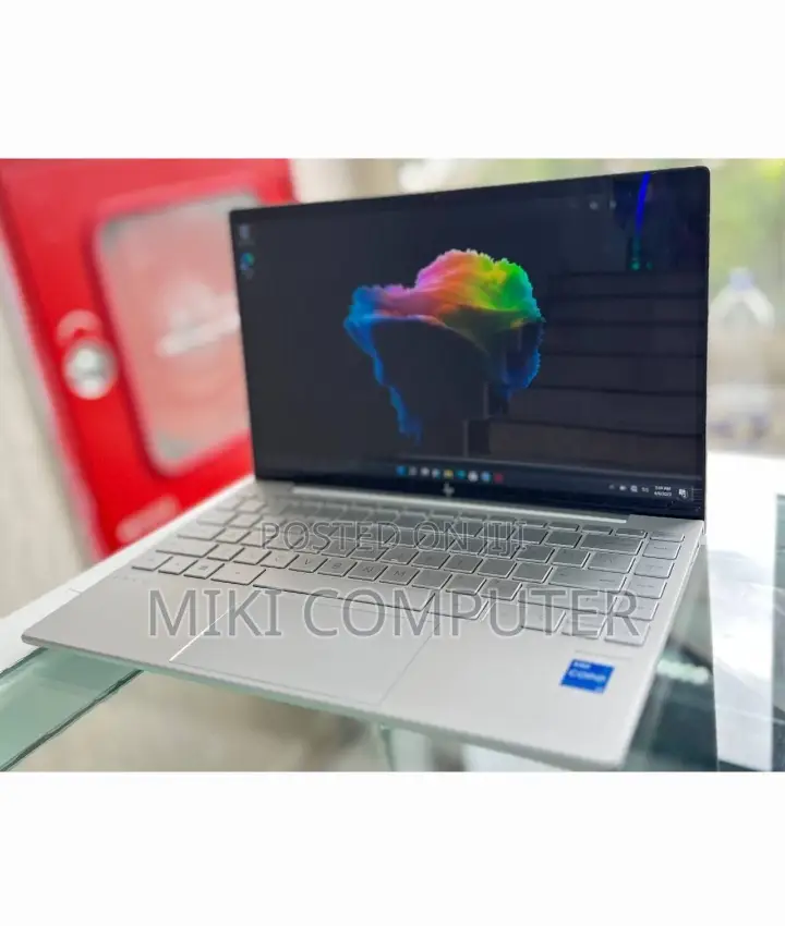 New Laptop HP Envy X2 16GB Intel Core I5 SSD 512GB