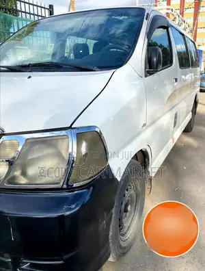 Toyota HiAce 2011 White