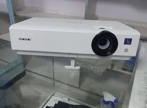 Photo - Sony Projector ,VPL-DX100