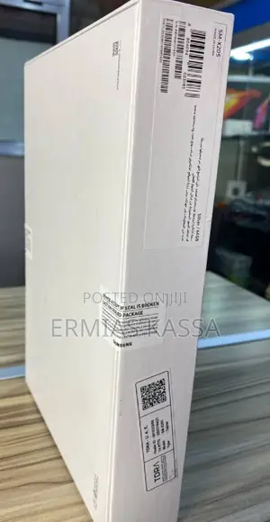 Photo - New Samsung Galaxy Tab A8 10.5 (2021) 64 GB Silver