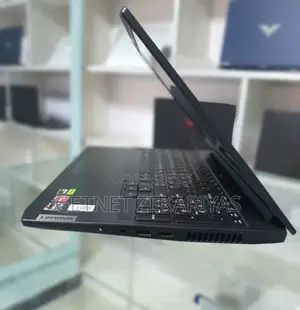 New Laptop Lenovo IdeaPad 520 8GB AMD Ryzen 5 SSD 512GB