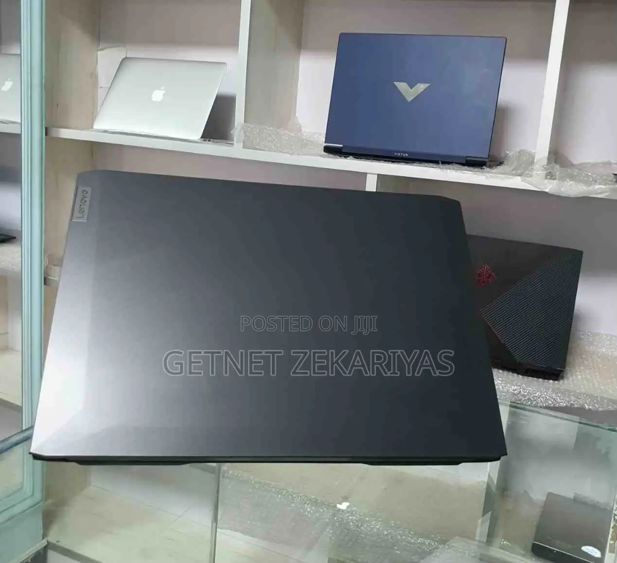 New Laptop Lenovo IdeaPad 520 8GB AMD Ryzen 5 SSD 512GB