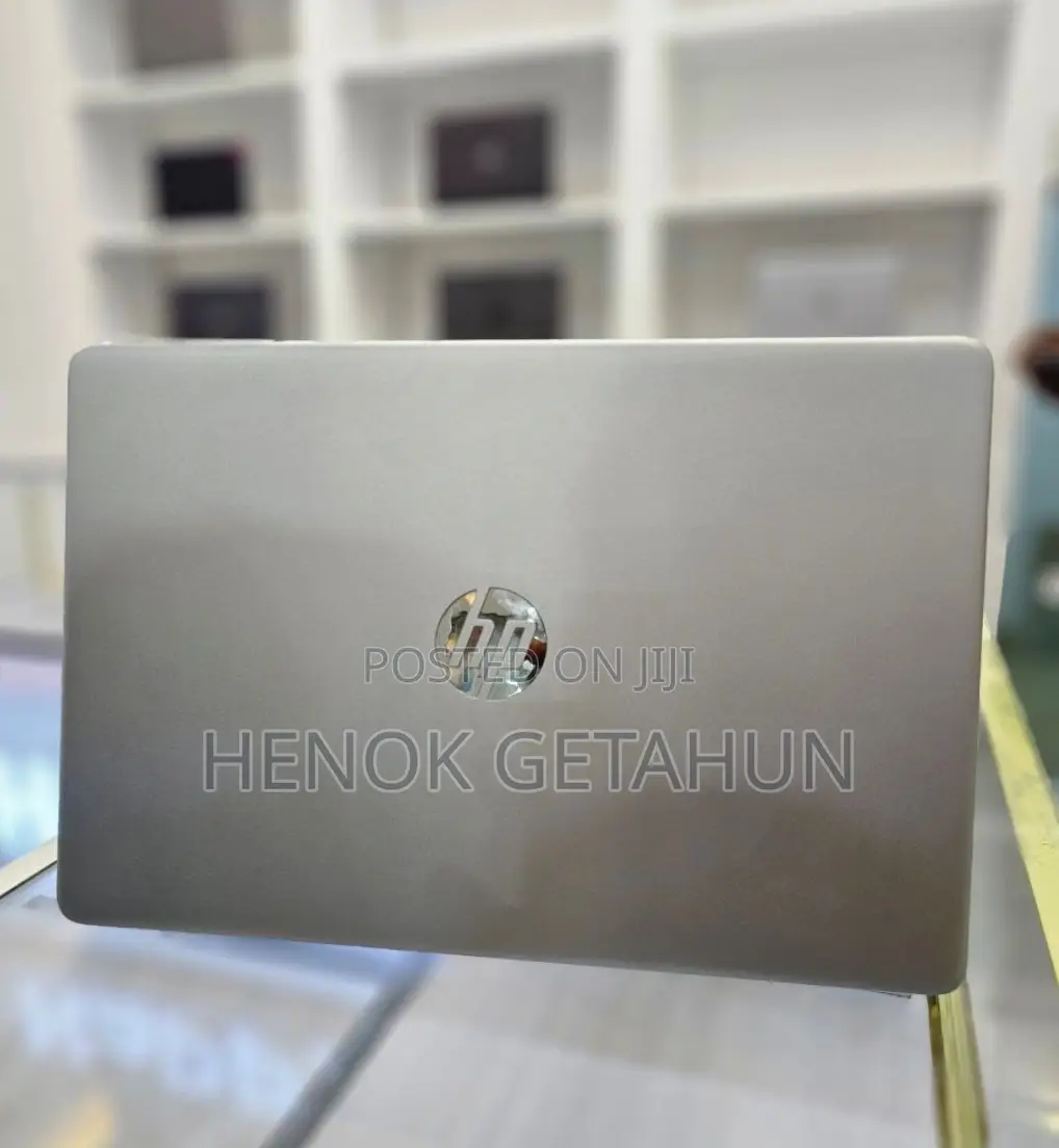 New Laptop HP Pavilion 15 8GB AMD Ryzen 5 SSD 512GB