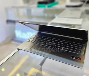 New Laptop HP Pavilion 15 8GB AMD Ryzen 5 SSD 512GB