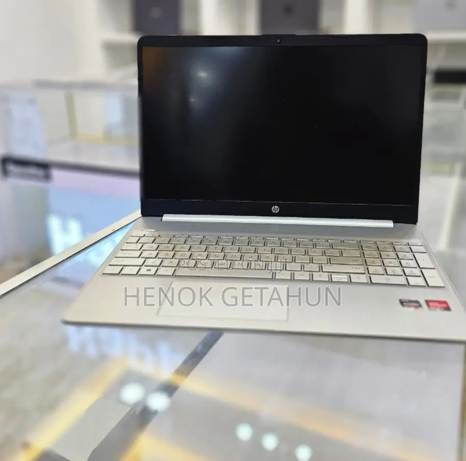 New Laptop HP Pavilion 15 8GB AMD Ryzen 5 SSD 512GB