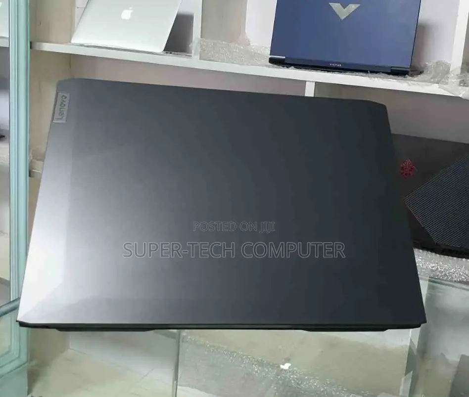 New Laptop Lenovo IdeaPad Y400 8GB AMD Ryzen 5 SSD 512GB