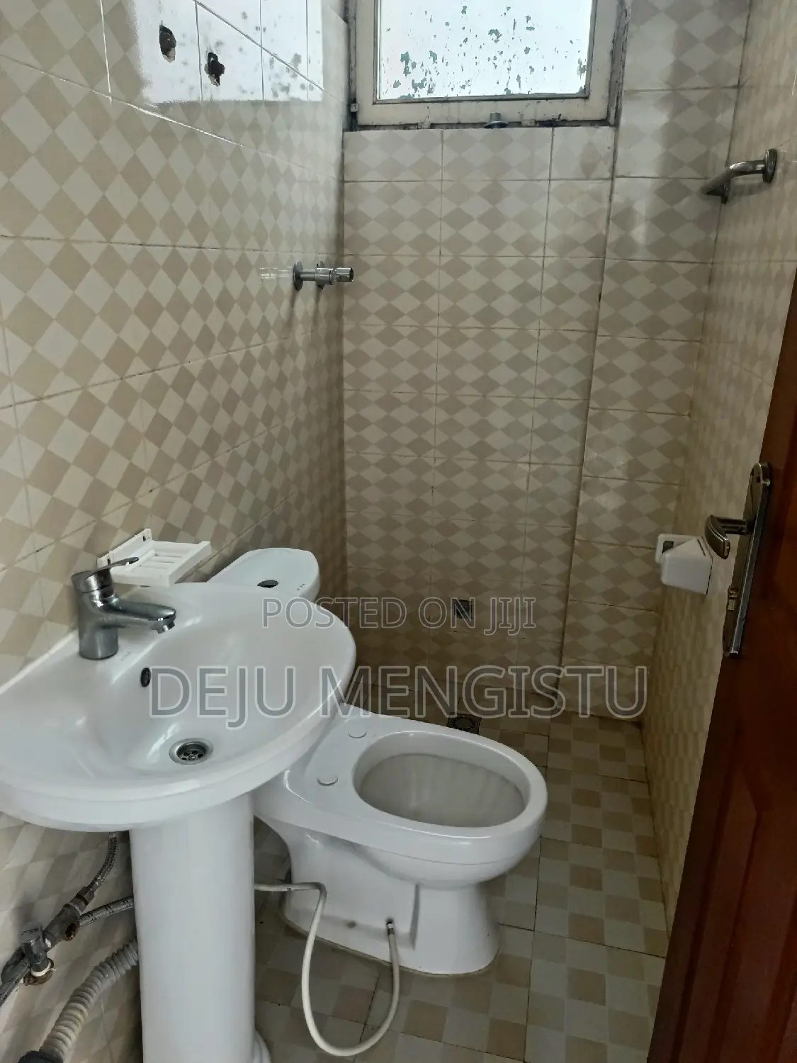 5bdrm House in ሰባ ሁለት(72), Bole for rent