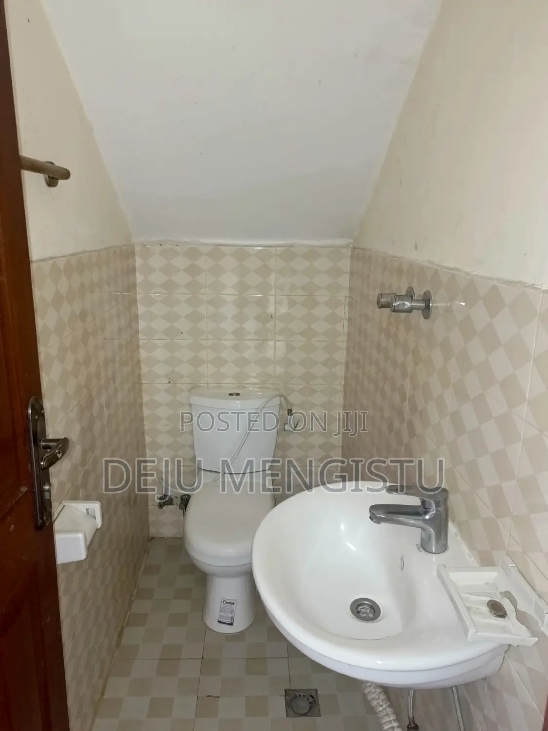 5bdrm House in ሰባ ሁለት(72), Bole for rent