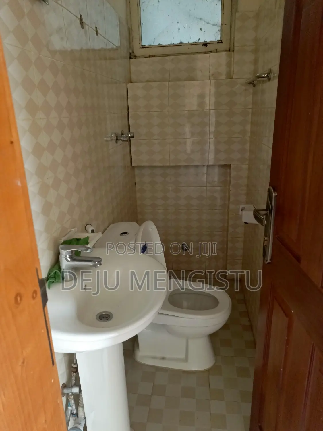 5bdrm House in ሰባ ሁለት(72), Bole for rent