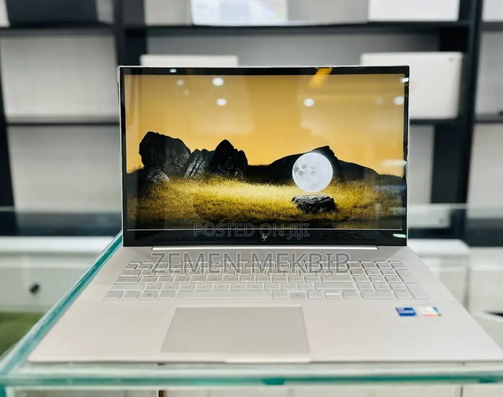 New Laptop HP Envy X360 16GB Intel Core I7 SSD 512GB