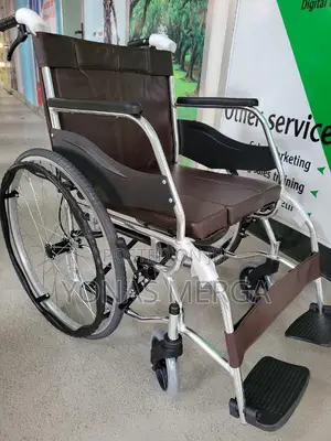 Commode Wheelchair/ለፅዳቶ Wheelchair/ሎክ ሚደረግ Wheelchair