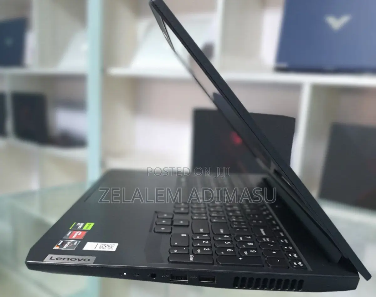 New Laptop Lenovo Ideapad 3 8GB AMD Ryzen 5 SSD 512GB