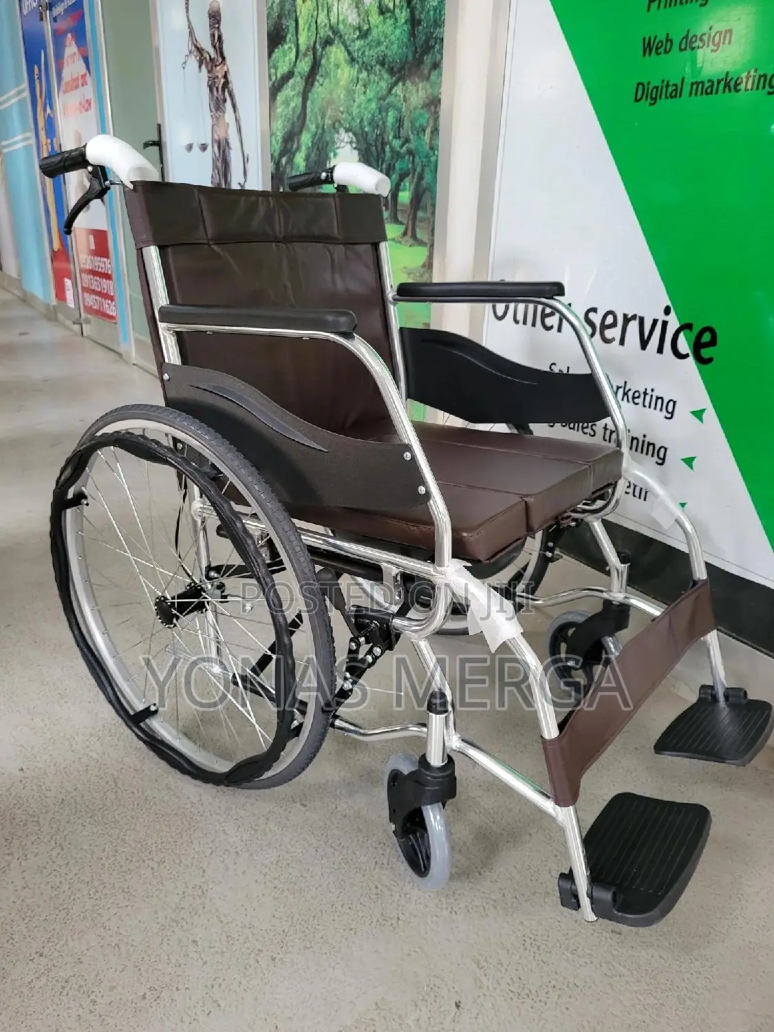 Wheelchair Hospital, እሄ ዊልchair Makes Showering & Self-care