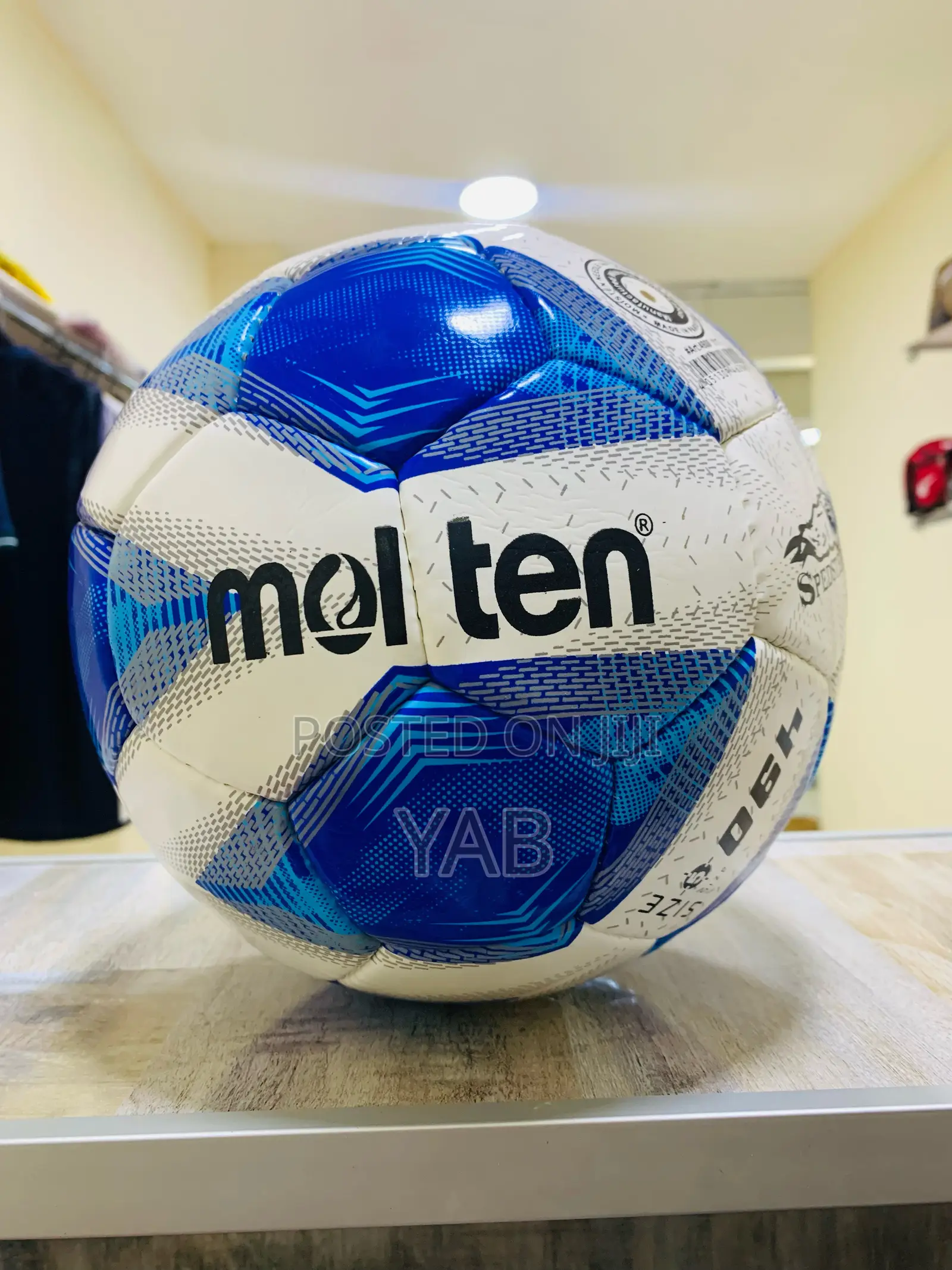 Molten 490 Speedster