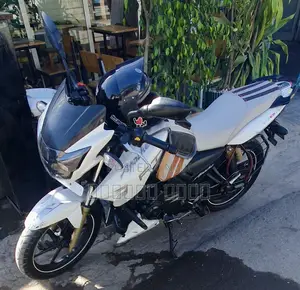 Photo - New TVS Apache 180 RTR 2017 White