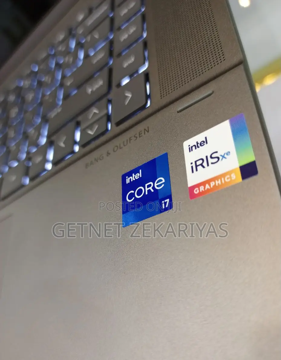 New Laptop HP Envy X360 16GB Intel Core I7 SSD 16 GB