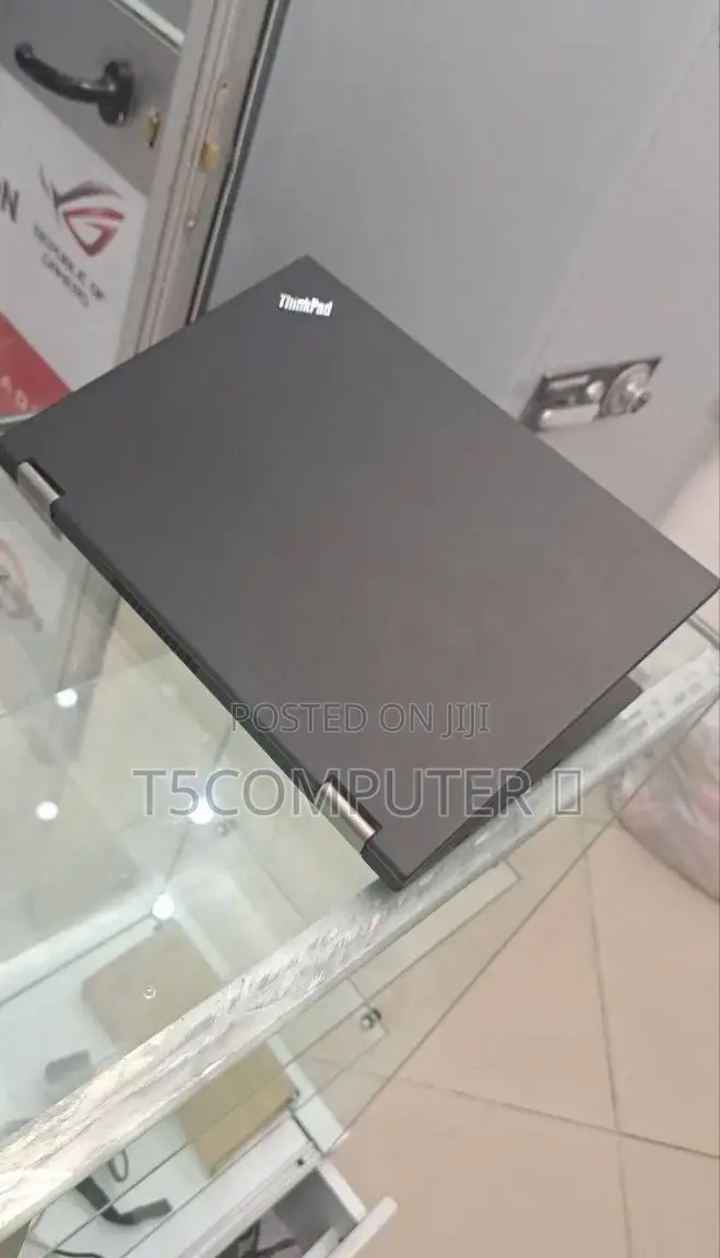 New Laptop Lenovo ThinkPad Yoga 370 8GB Intel Core I5 HDD 512GB