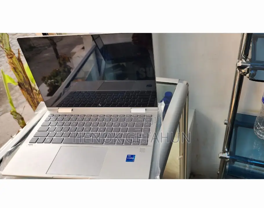 New Laptop HP Envy X360 16GB Intel Core I7 SSD 1T
