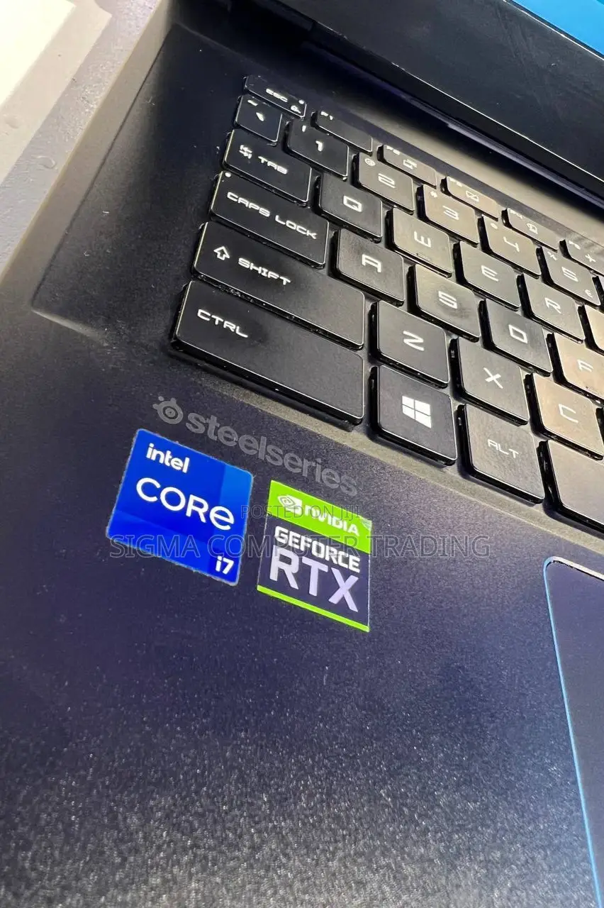 New Laptop MSI GP75 Leopard 16GB Intel Core I7 SSD 1T