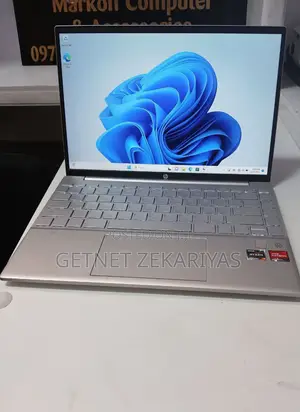 New Laptop HP Pavilion 13 16GB AMD Ryzen 7 SSD 512GB