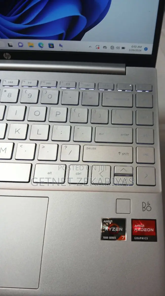 New Laptop HP Pavilion 13 16GB AMD Ryzen 7 SSD 512GB