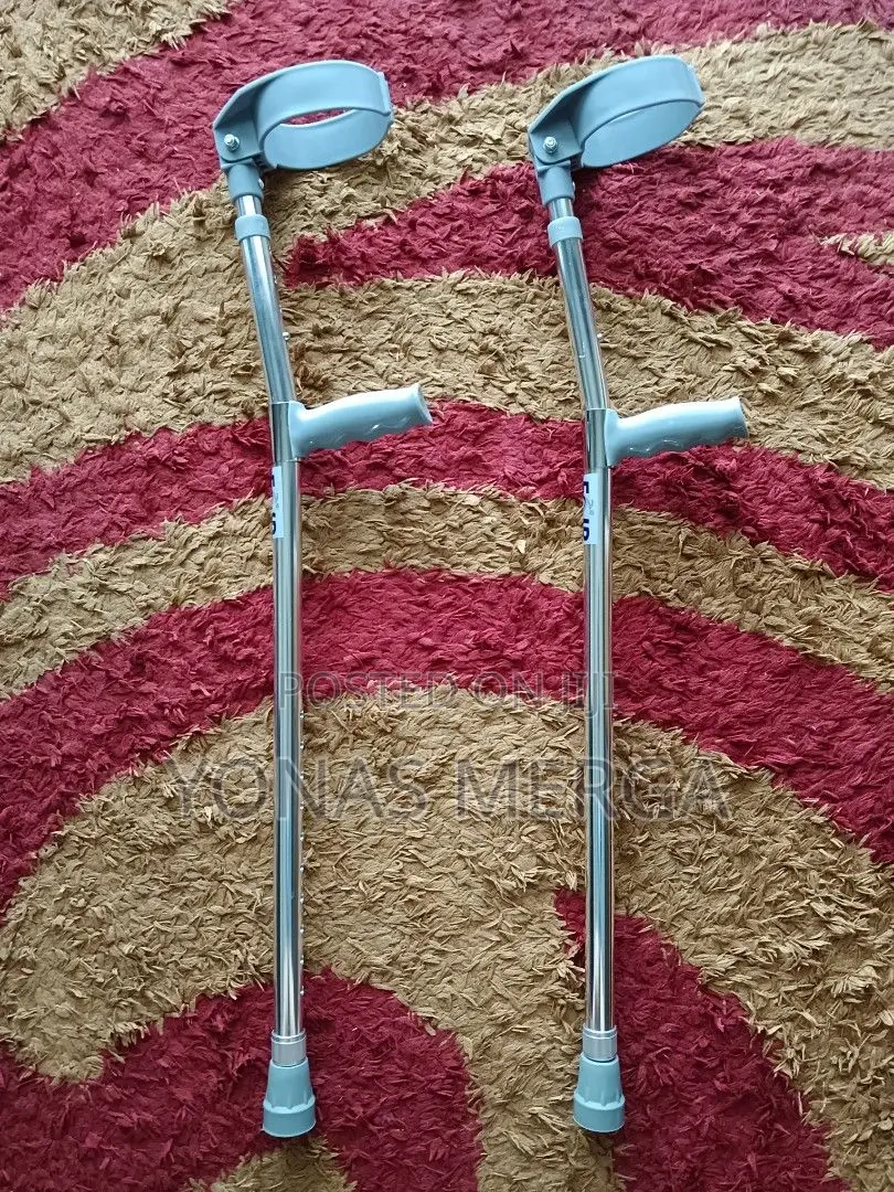 ELBOW CRUTCHES (Fair Medical SDN Bhd)