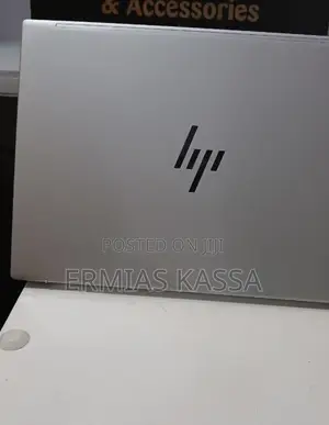 Photo - New Laptop HP Pavilion 13 16GB AMD Ryzen 7 SSD 512GB