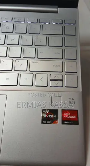 New Laptop HP Pavilion 13 16GB AMD Ryzen 7 SSD 512GB