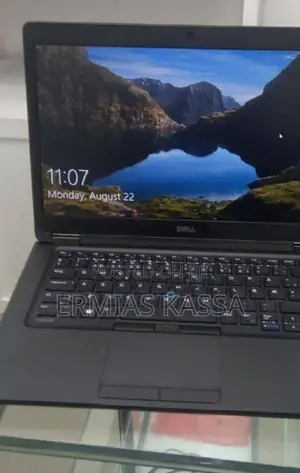 New Laptop Dell Latitude 5310 8GB Intel Core I5 SSD 256GB