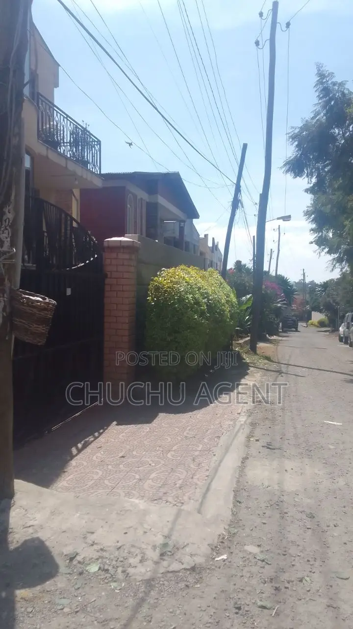 5bdrm House in Bole for sale