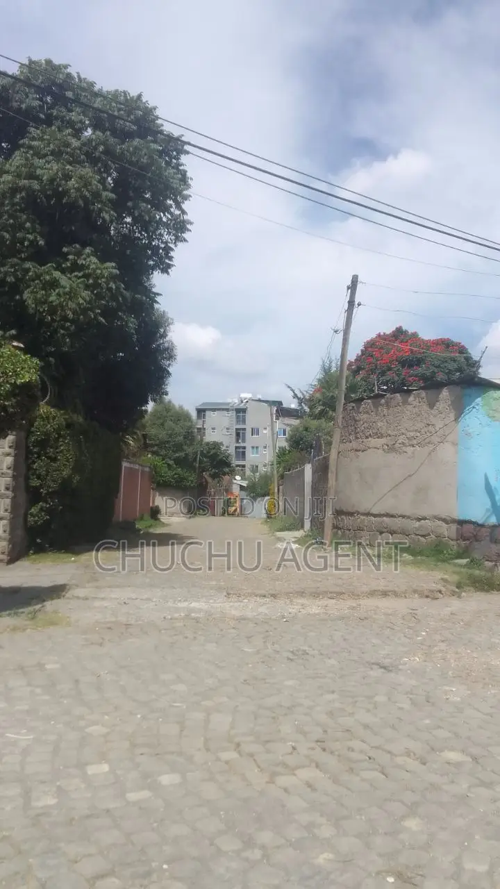 5bdrm House in Bole for sale