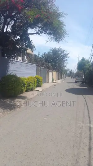 5bdrm House in Bole for sale