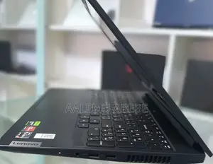 New Laptop Lenovo Ideapad 3 8GB AMD Ryzen 5 SSD 512GB
