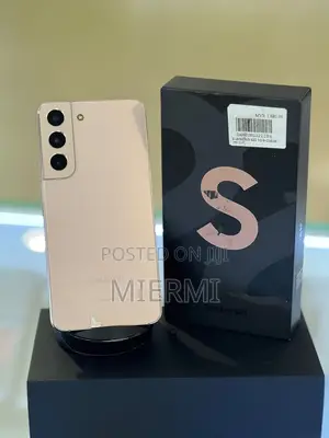 New Samsung Galaxy S22 5G 128 GB Gold