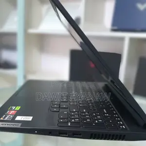 New Laptop Lenovo Ideapad 3 8GB AMD Ryzen 5 SSD 512GB