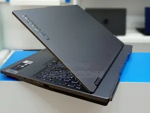 New Laptop Lenovo Legion 7 16GB AMD Ryzen 7 SSD 512GB