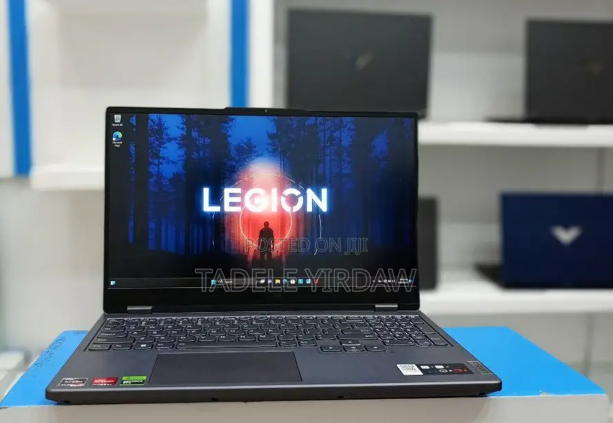 New Laptop Lenovo Legion 7 16GB AMD Ryzen 7 SSD 512GB