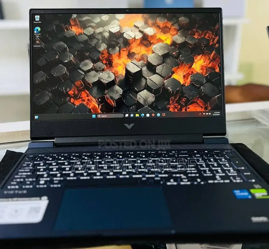 New Laptop HP Victus 16 8GB Intel Core I7 SSD 512GB