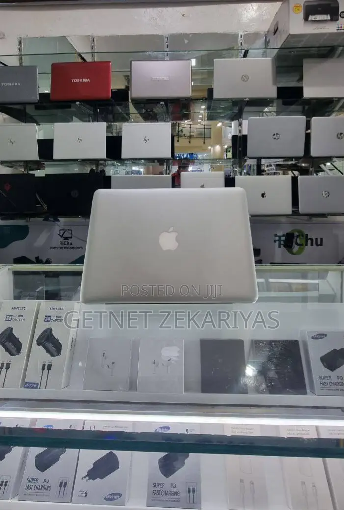 New Laptop Apple MacBook Pro 2012 8GB Intel Core I5 SSD 256GB