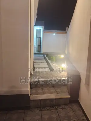 5bdrm Villa in Addis Abeba, Bole for sale
