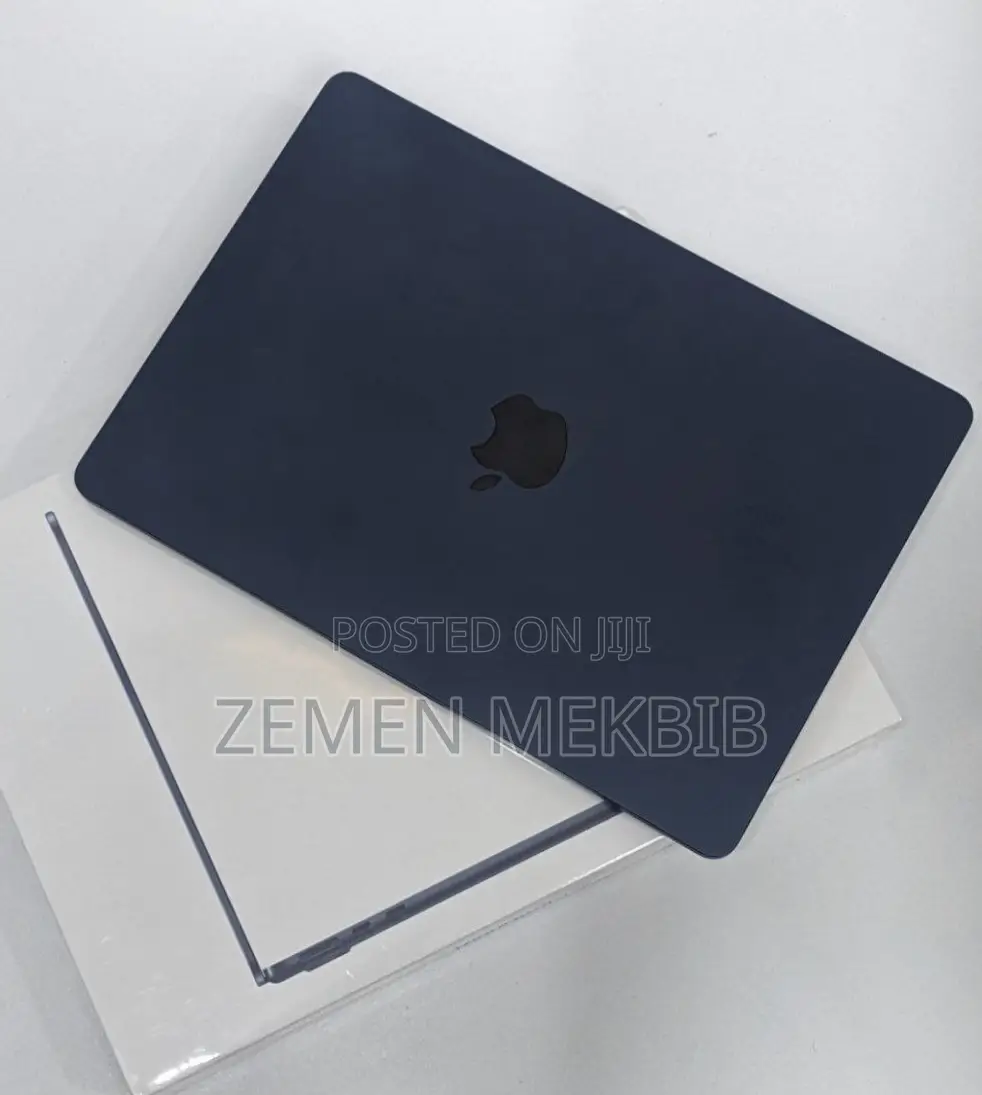 New Laptop Apple MacBook Air 2022 M2 8GB Intel Core I9 SSD 256GB