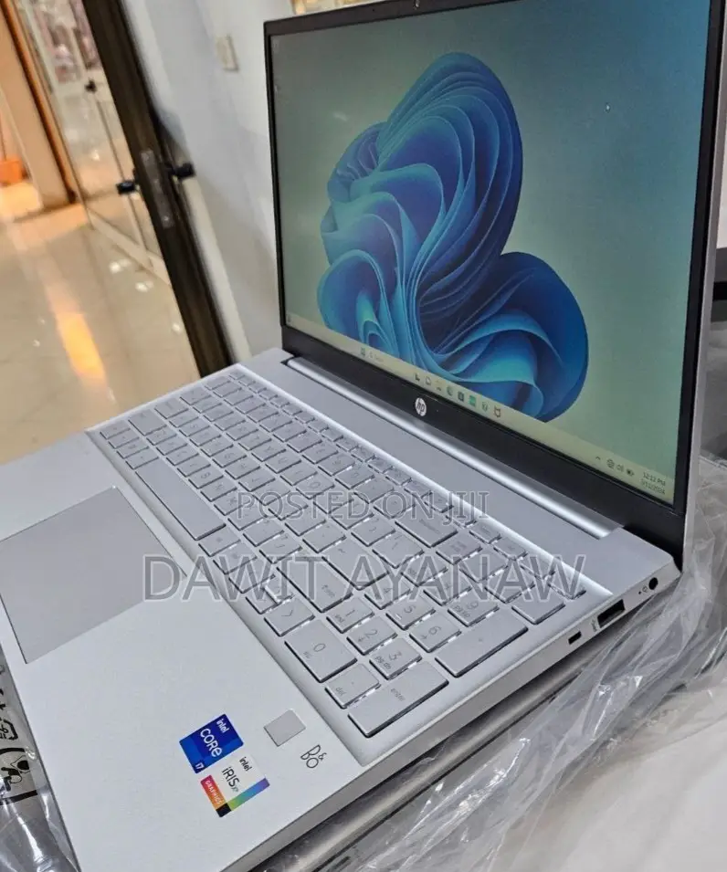 New Laptop HP 16GB Intel Core I7 SSD 512GB