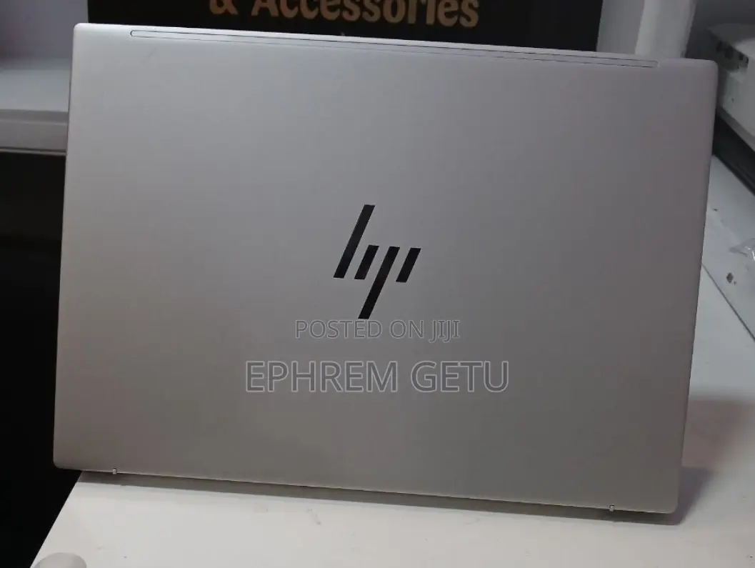 New Laptop HP Pavilion 13 16GB AMD Ryzen 7 SSD 512GB