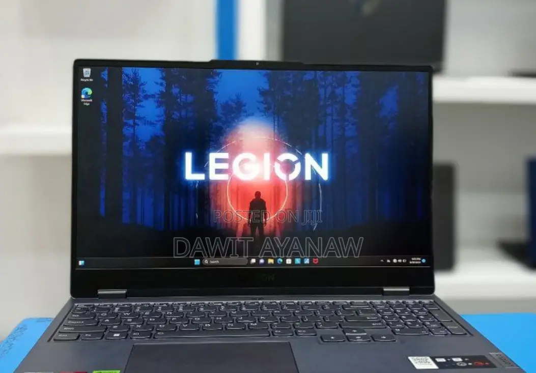 New Laptop Lenovo 16GB AMD Ryzen 7 SSD 512GB