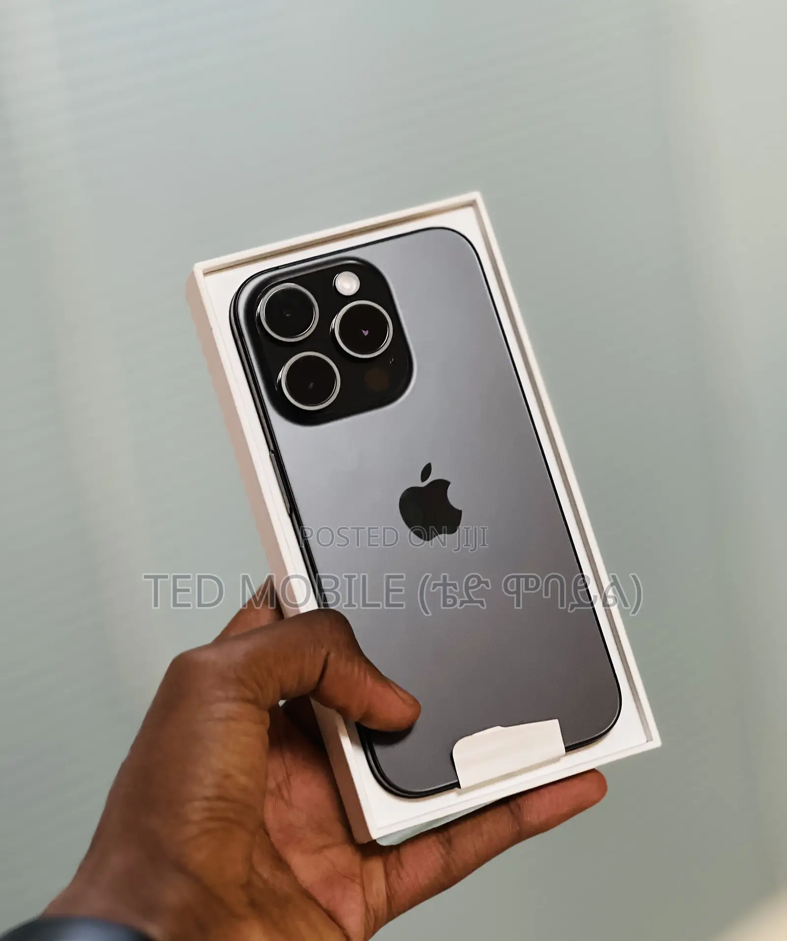 New Apple iPhone 15 Pro 256 GB Black