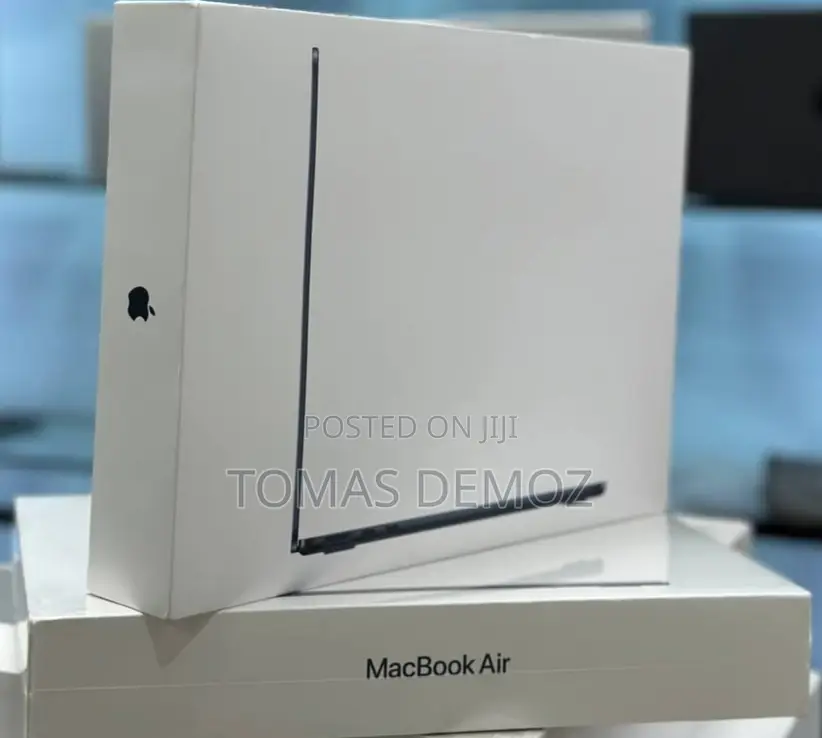 New Laptop Apple MacBook Air 2022 M2 8GB Apple M2 SSD 256GB