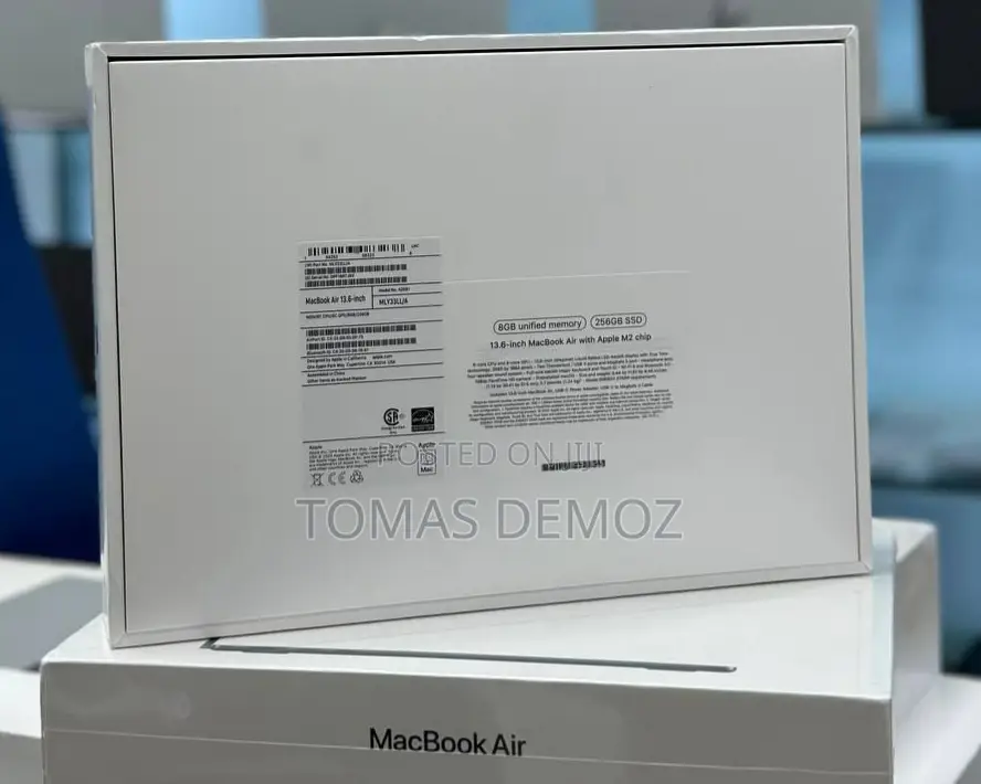 New Laptop Apple MacBook Air 2022 M2 8GB Apple M2 SSD 256GB