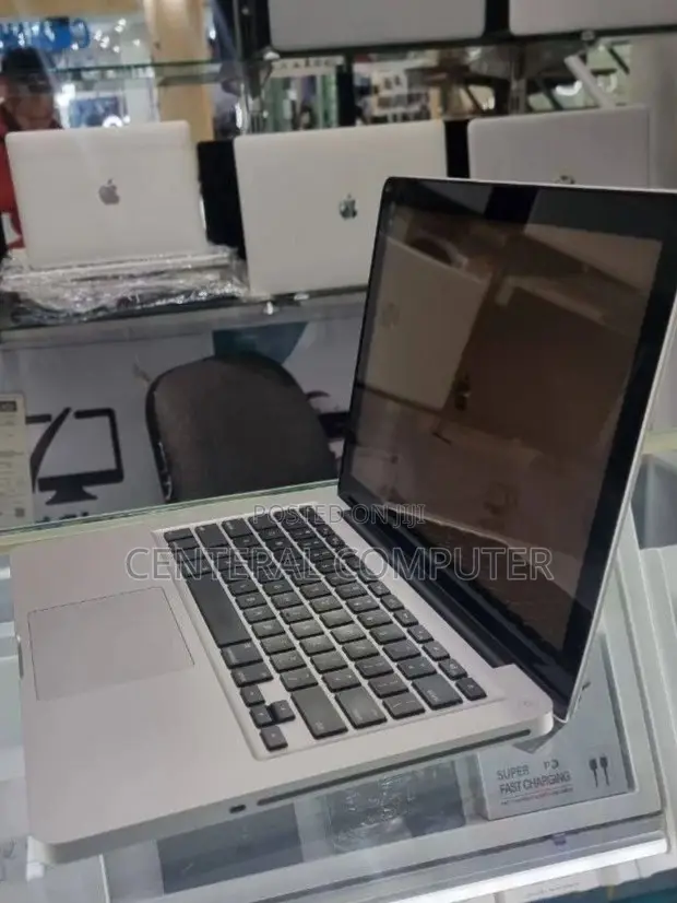 Laptop Apple MacBook 2012 8GB Intel Core I5 SSD 256GB
