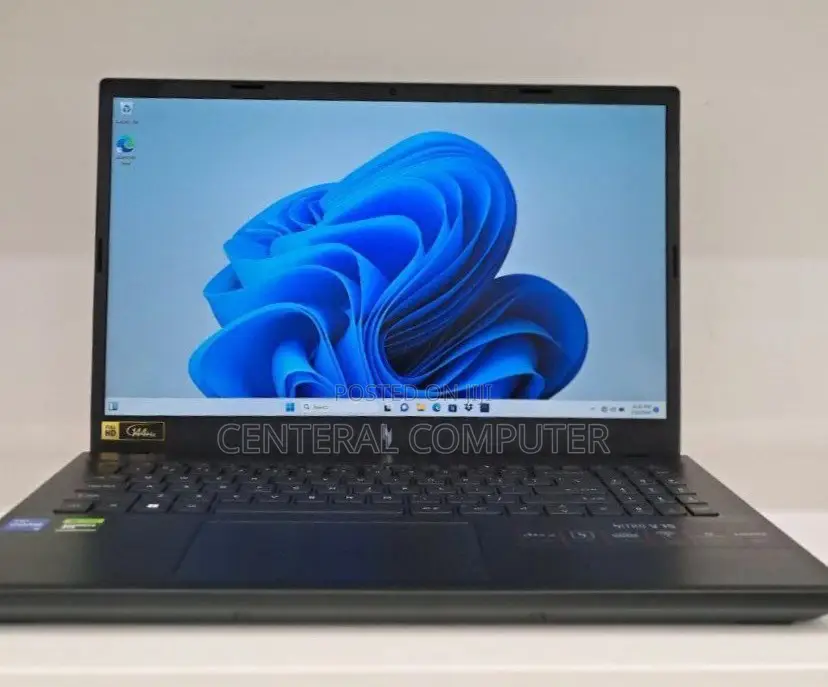 New Laptop Acer Aspire V3-572 8GB Intel Core I5 SSD 512GB